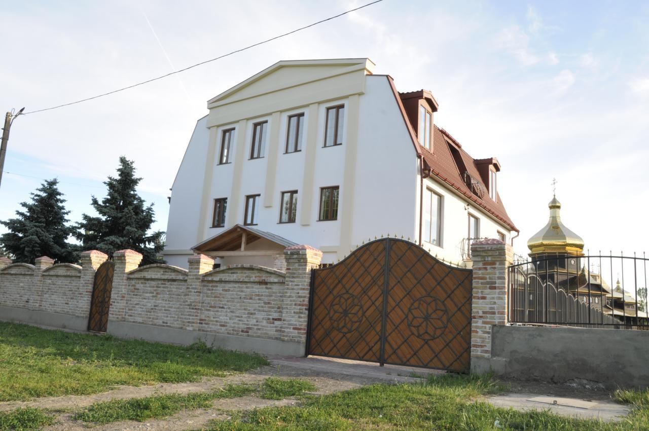 Dom Fedorovyh Hotel Sergeyevka Ngoại thất bức ảnh